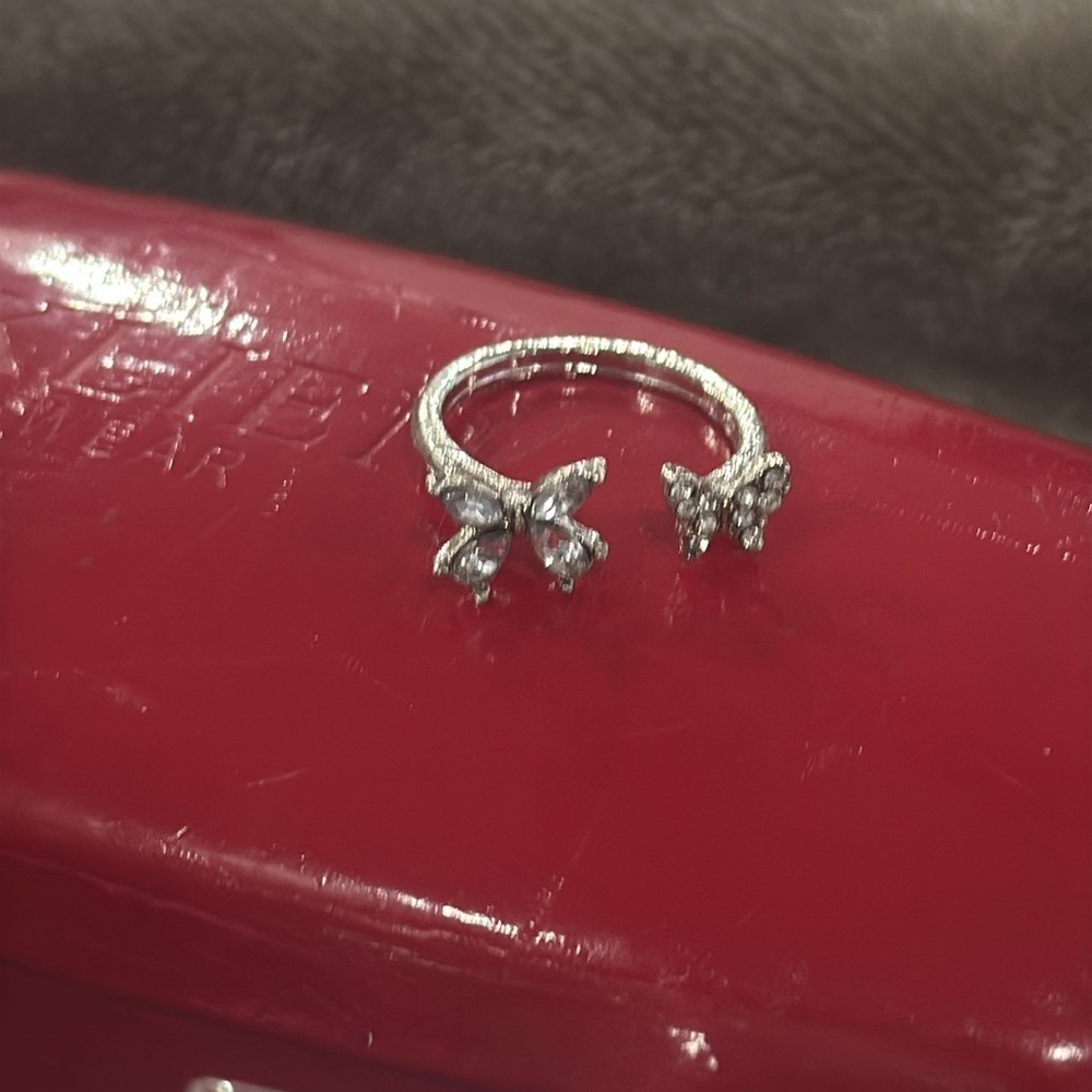 Butterfly zircon Ring -Adjustable